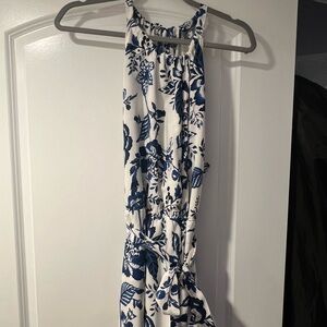 Gorgeous dress.   Flirty and fun.